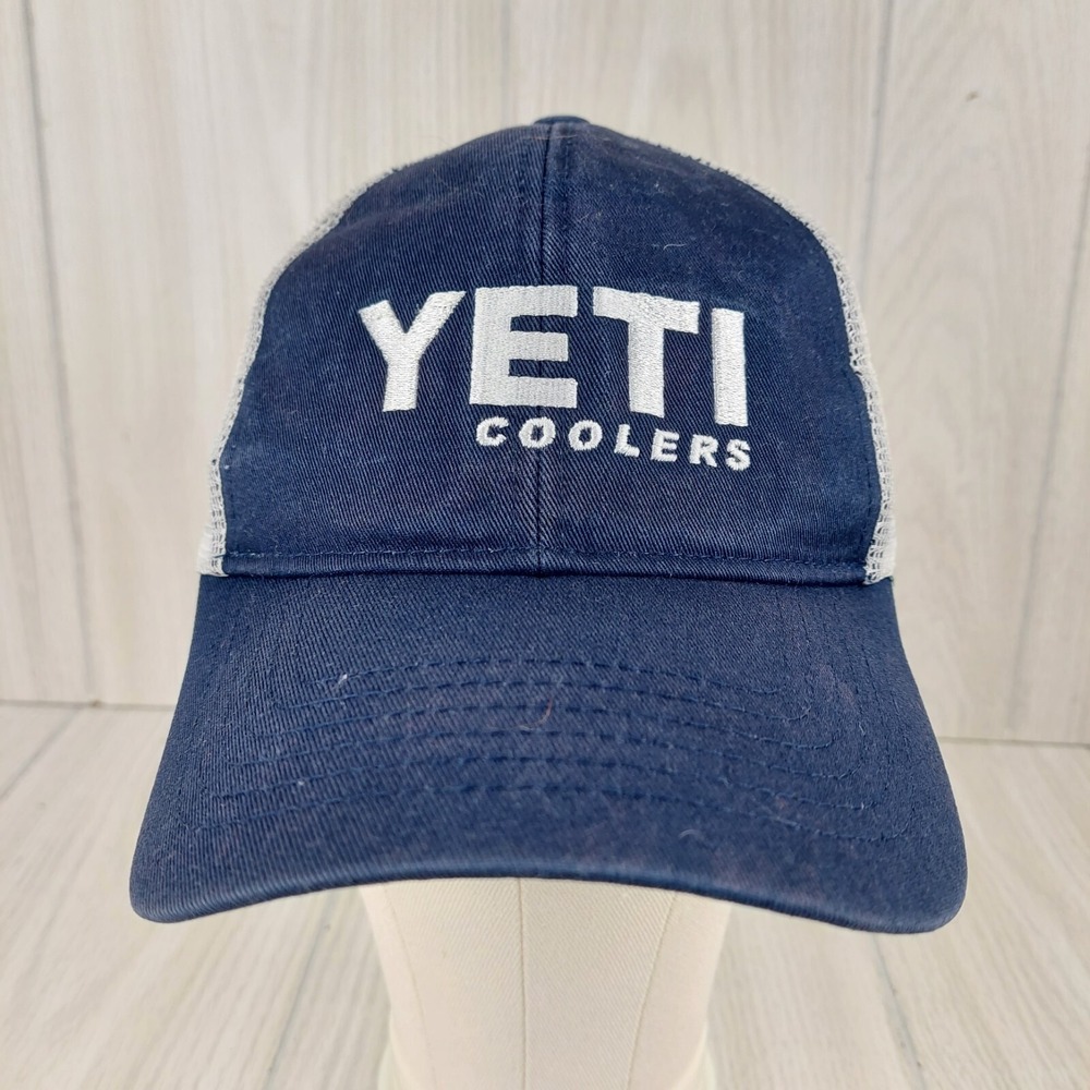 YETI Trucker Hat Unisex Adjustable Navy Blue Cream Mesh Snapback Logo Hat